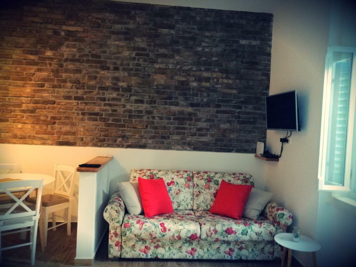 Studio Apartman Villa Gianna ลอฟราน ภายนอก รูปภาพ