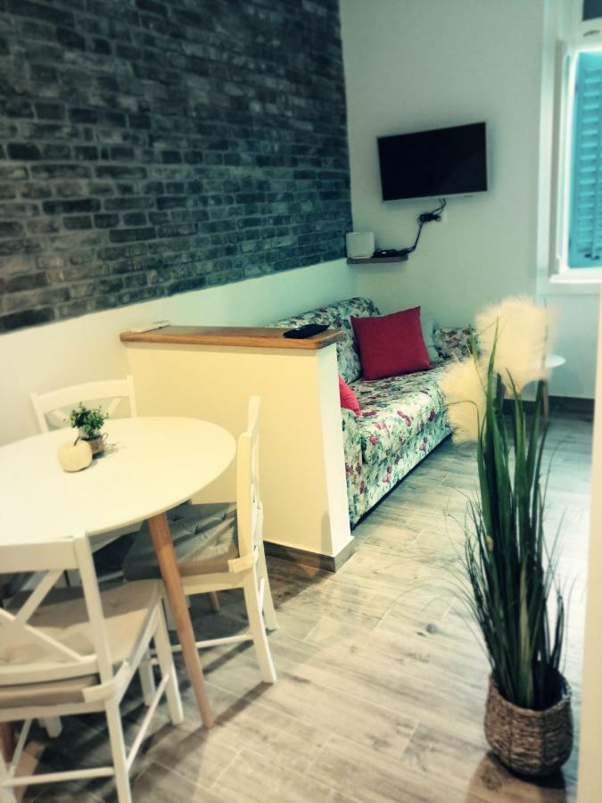 Studio Apartman Villa Gianna ลอฟราน ภายนอก รูปภาพ